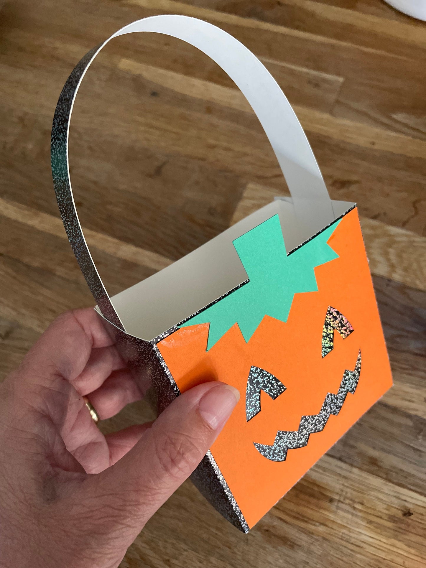 Halloween Party Trick or Treat Sweet Boxes, Spooky Fright Night Children's Party Bags, Choose from Spider, Bats, Pumpkin or Frankenstein