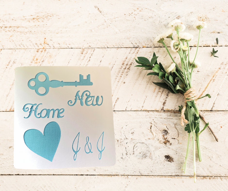 Personalised Couples New Home Greetings Card, Die Cut Key to the Door Congratulations, Moving to new Home Card with Handmade Envelope