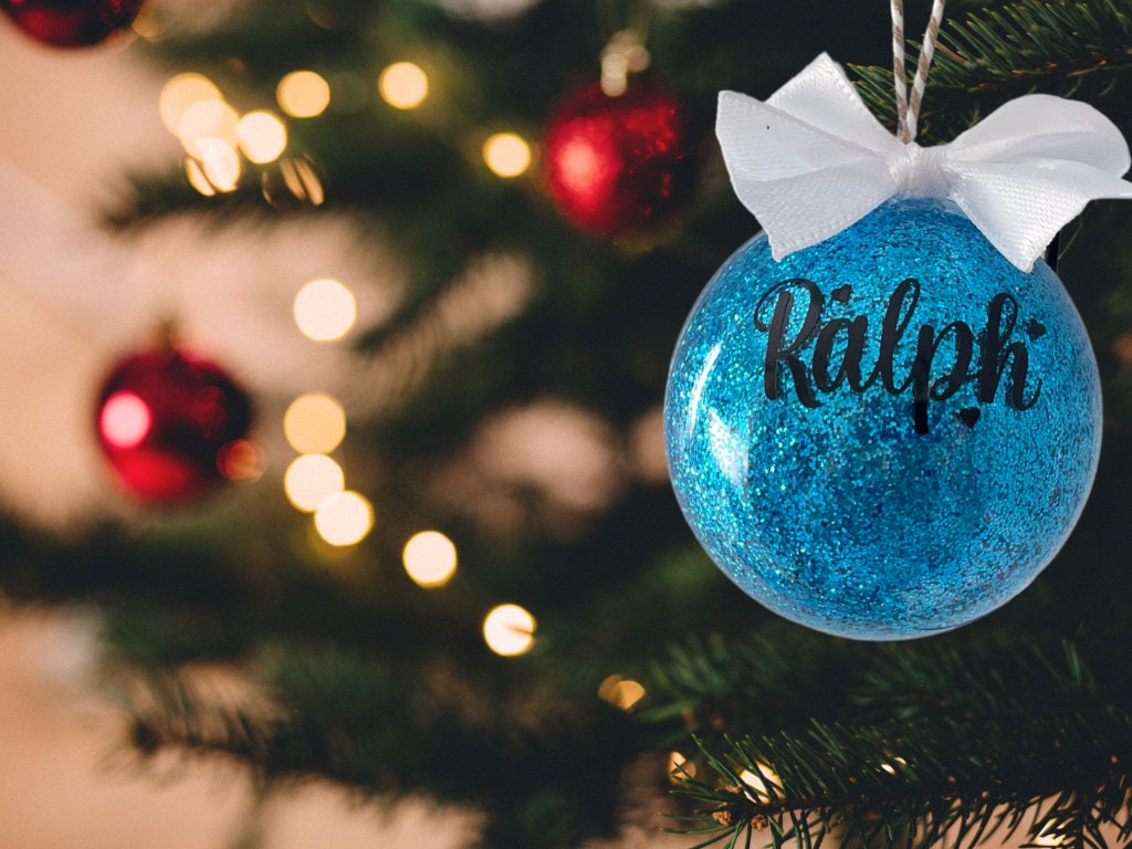 Personalised Pet Name Christmas Tree Bauble, Ready to Hang Monogrammed Xmas Ornament, Puppy’s First Christmas, Custom Made Festive Pet Gift